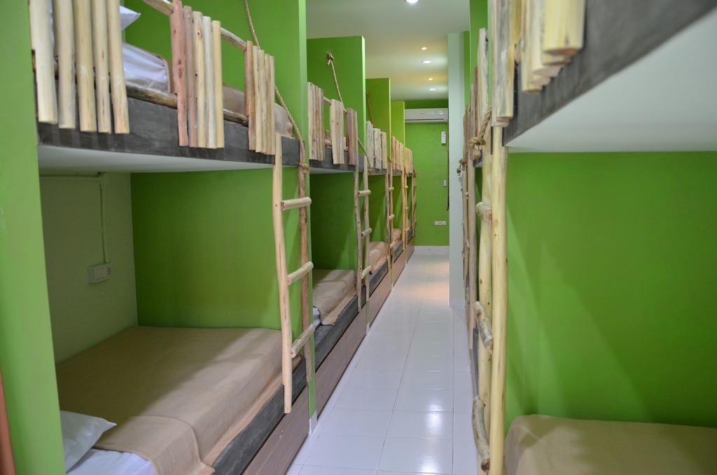 The Eco-Living Hostel Denpasar  Exterior photo